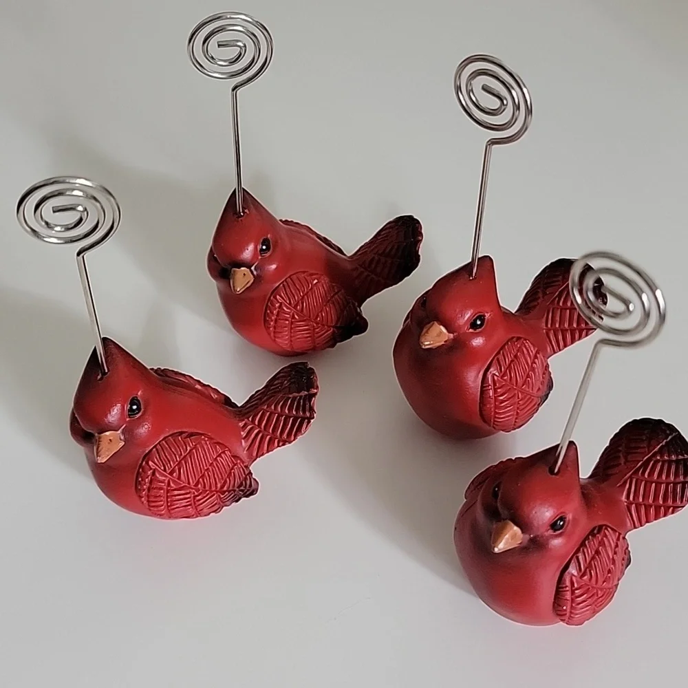 New 4 Cardnal Resin Bird Holiday Card Holder Set